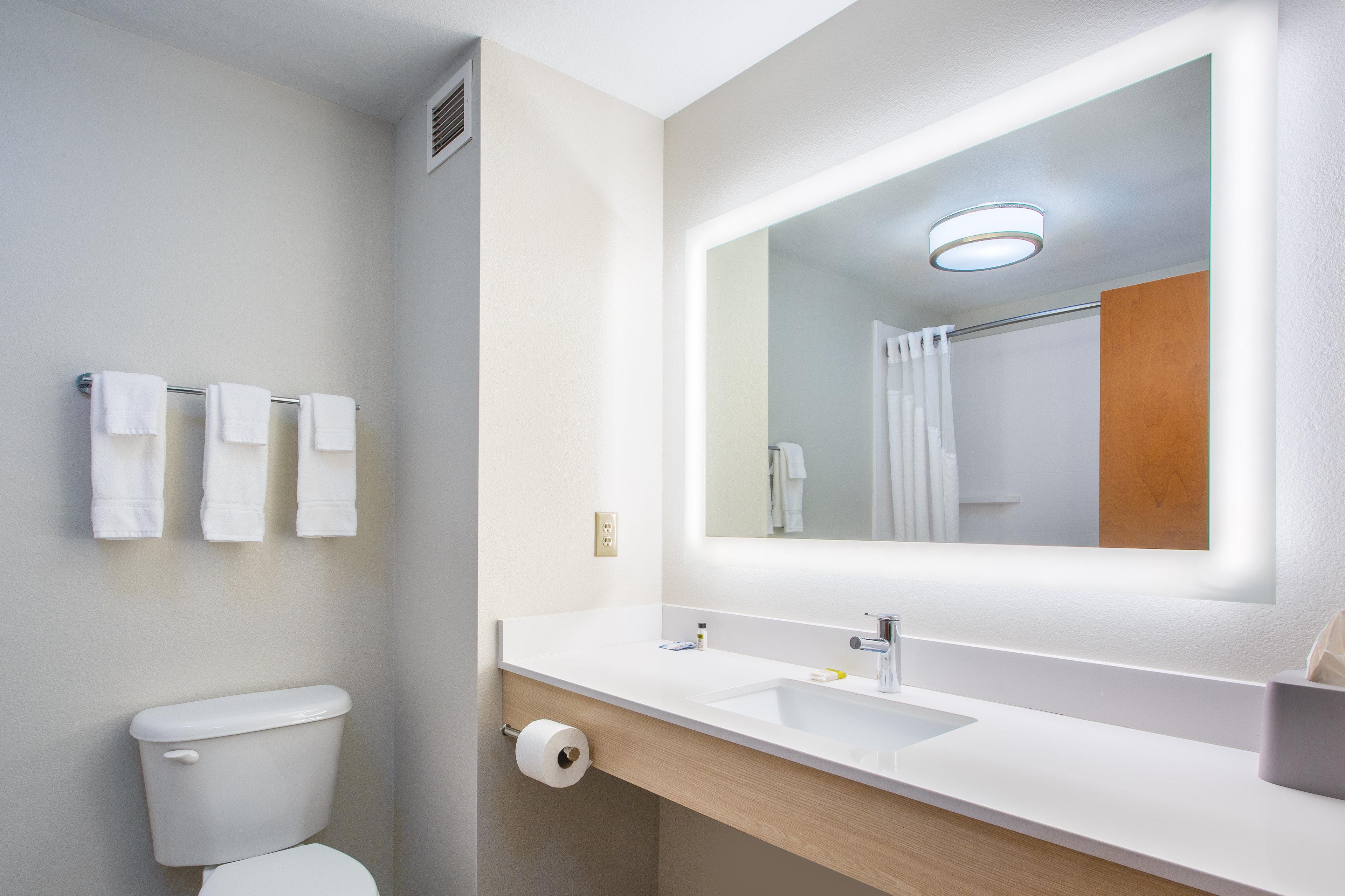 Holiday Inn Express Hotel & Suites Lewisburg By Ihg Exterior foto